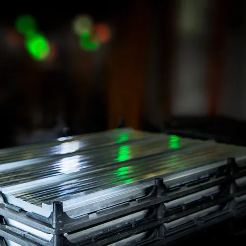Razer Blade 16 (2026): Core Ultra 9 386H, RTX 5090, OLED 240Hz, detaliu interfață
