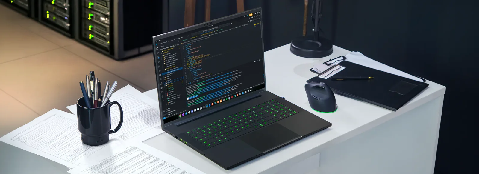 Razer Blade 18 (2026): Core Ultra 9 290HX Plus, RTX 5090, Dual-Mode mini-LED 240Hz, imagine suplimentară 10