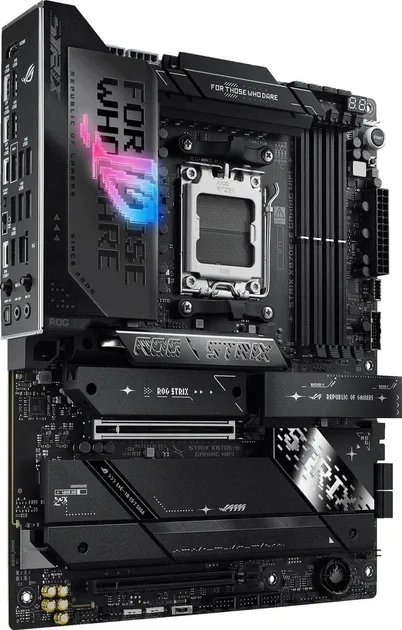 ASUS ROG STRIX X870E-E (ROG STRIX X870E-E GAMING WIFI), vedere laterală