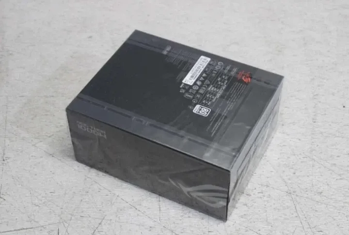 Asus ROG Thor 1000P2 Platinum II Gaming 1000, 1000W, vedere laterală